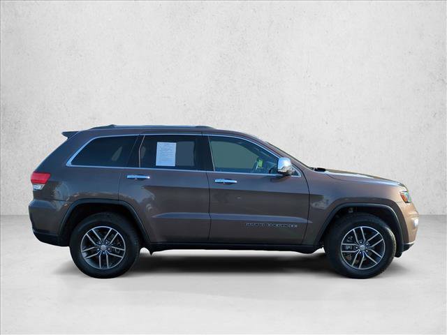 Used 2018 Jeep Grand Cherokee Limited w/ Luxury Group II image 4