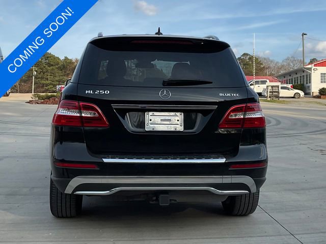 Used 2015 Mercedes-Benz ML 250 BlueTEC 4MATIC image 2