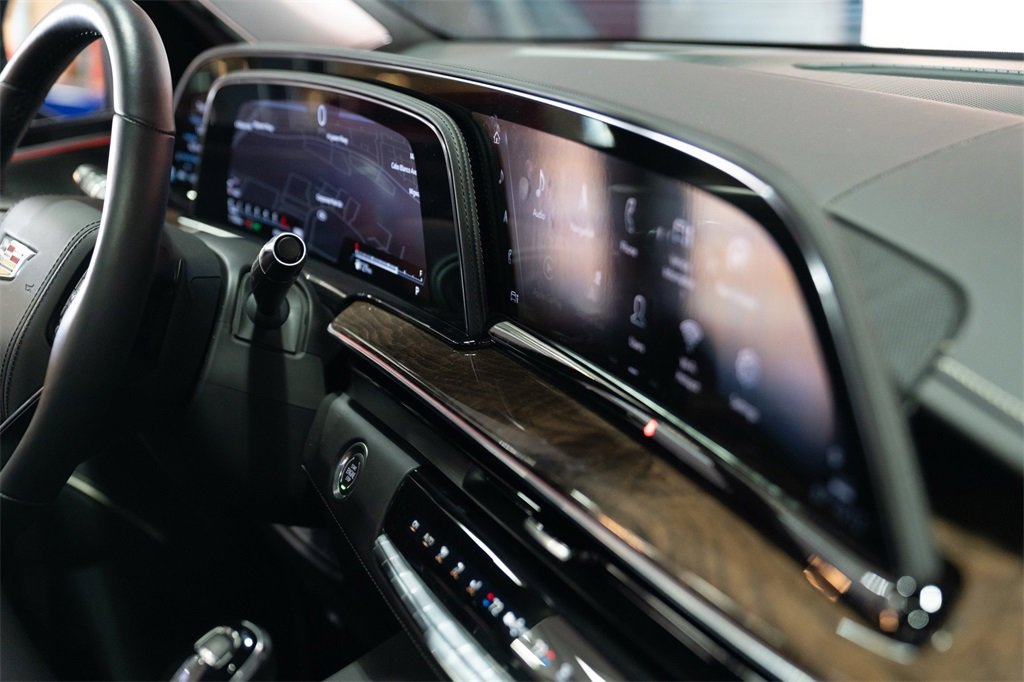 Used 2021 Cadillac Escalade Premium Luxury Platinum image 22