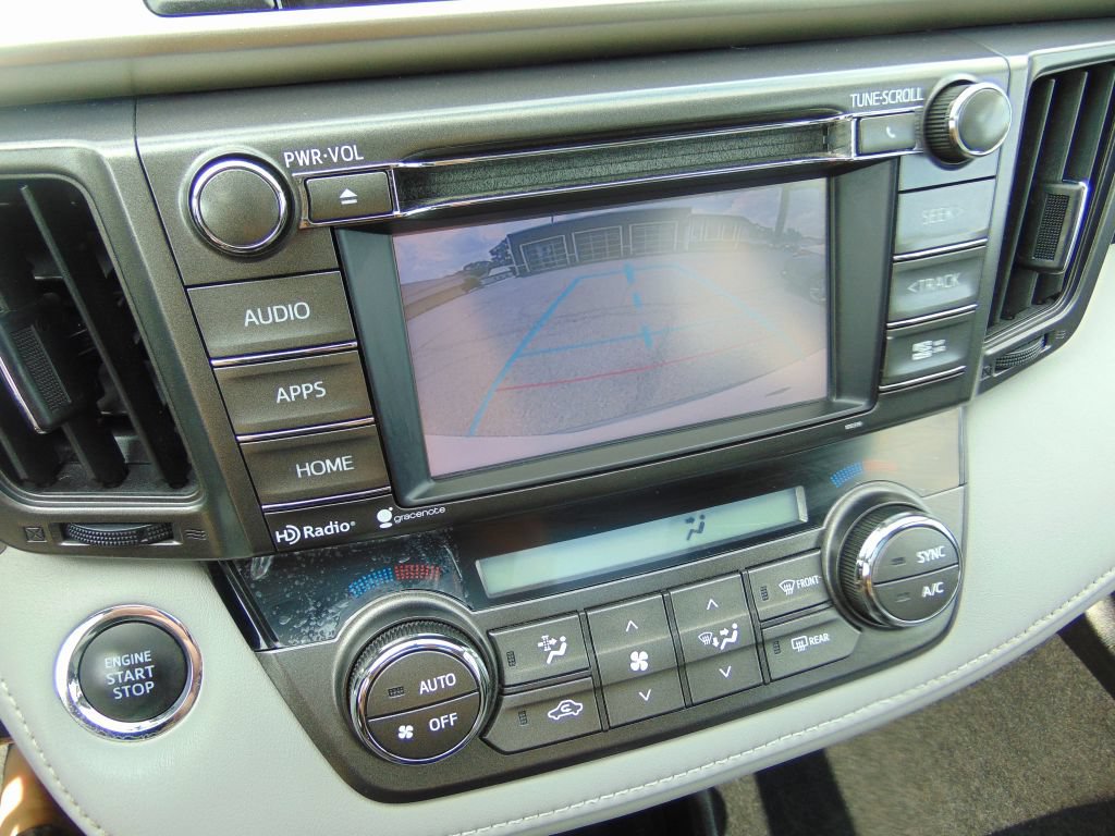 Used 2014 Toyota RAV4 Limited AWD/4WD image 21