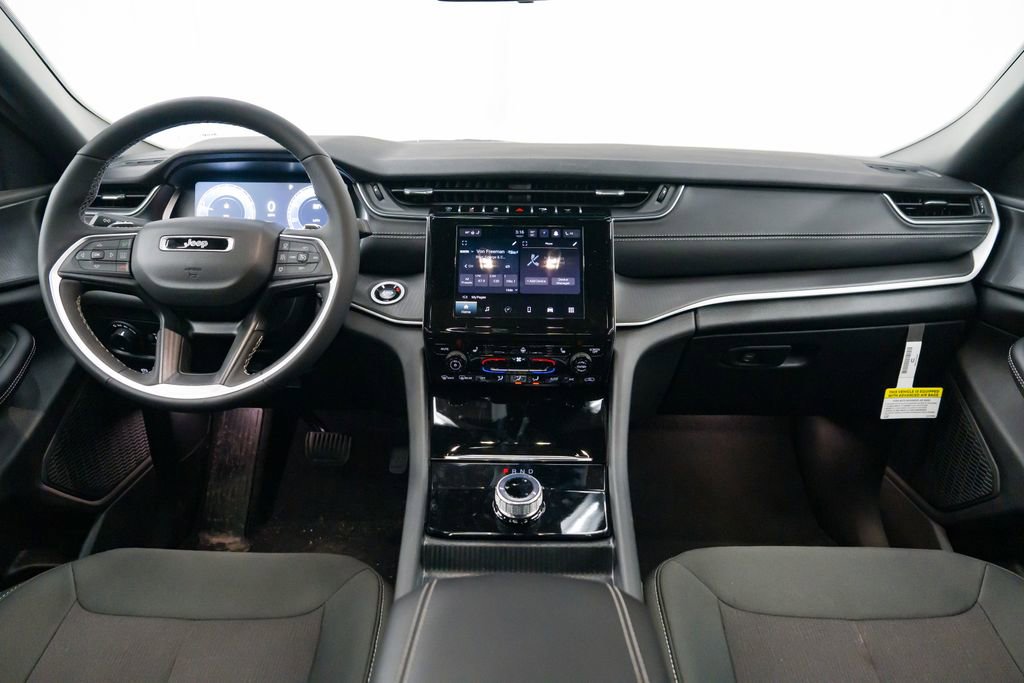 New 2026 Jeep Grand Cherokee L 4WD image 10