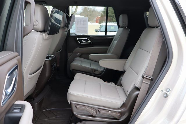 Used 2021 Chevrolet Tahoe LT w/ Luxury Package image 12