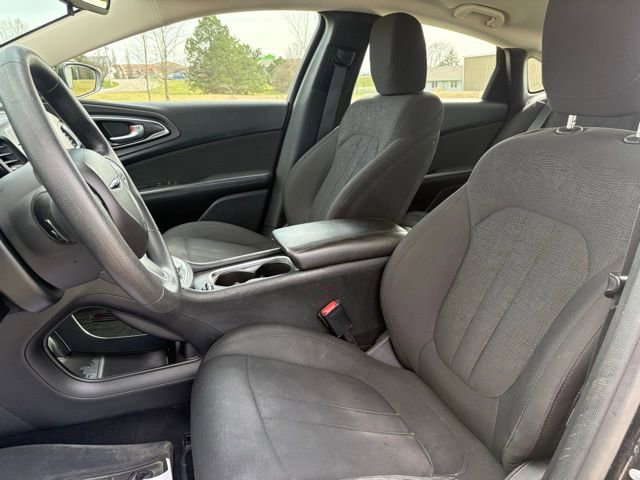 Used 2016 Chrysler 200 Limited image 11