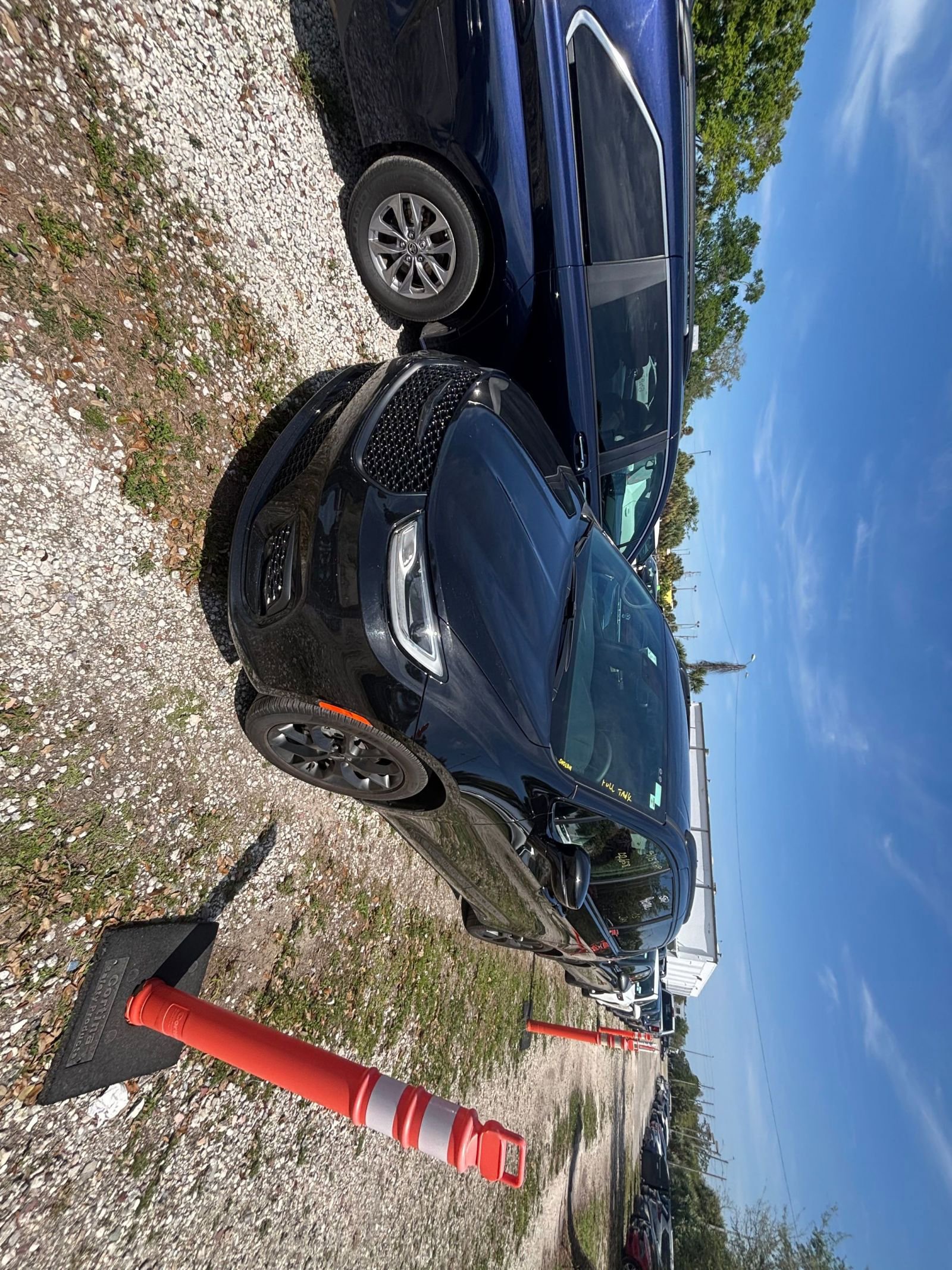 Used 2025 Chrysler Pacifica Limited image 8