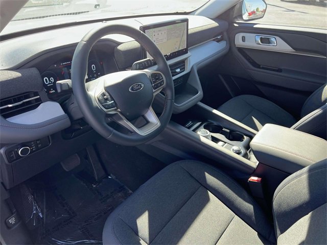 New 2025 Ford Explorer Active image 29