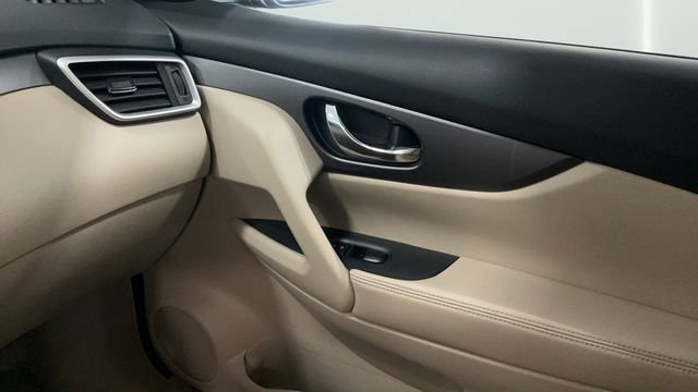Used 2015 Nissan Rogue SV w/ SV Premium Package FWD image 36