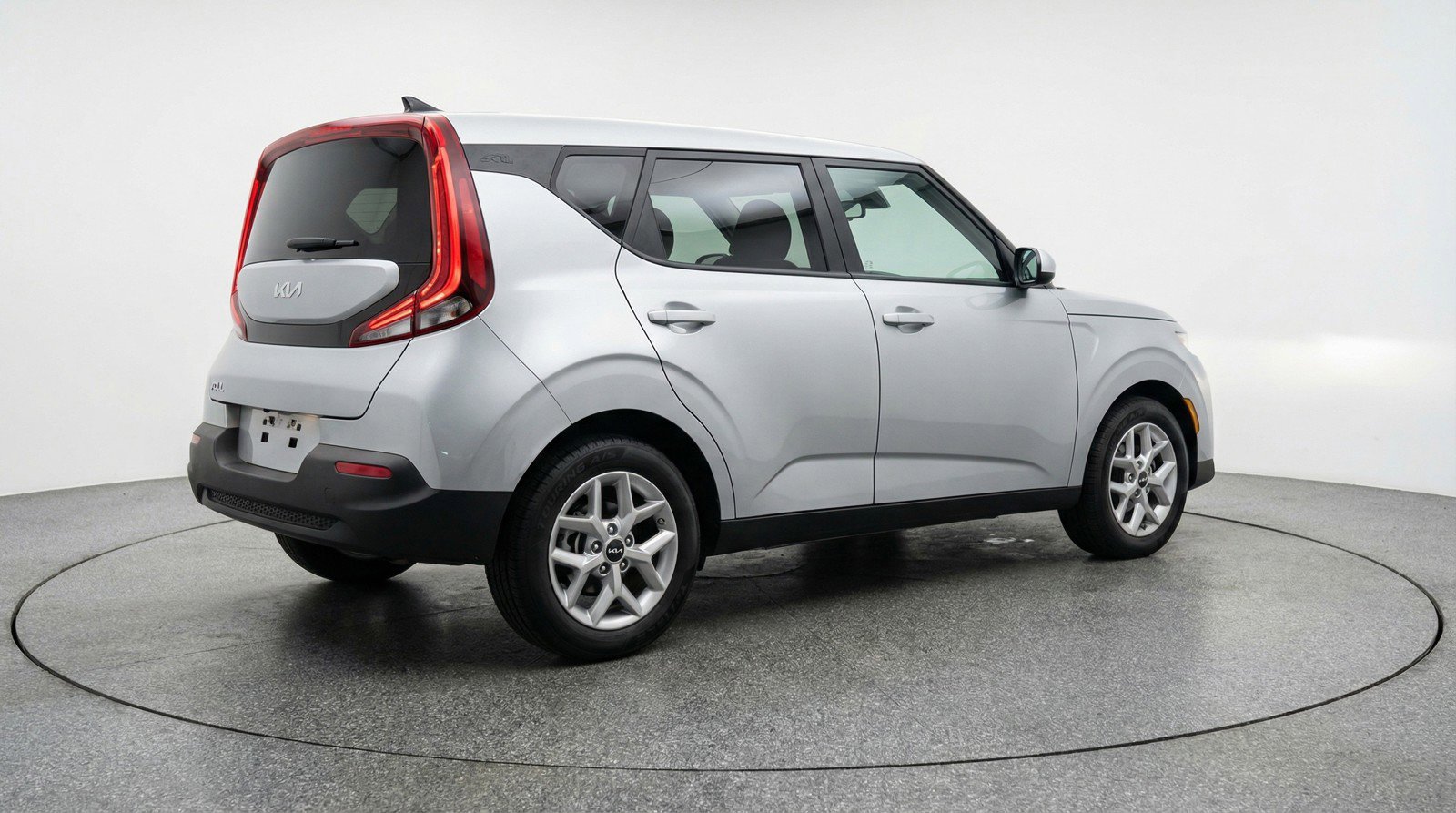 Used 2025 Kia Soul LX w/ LX Technology Package image 9