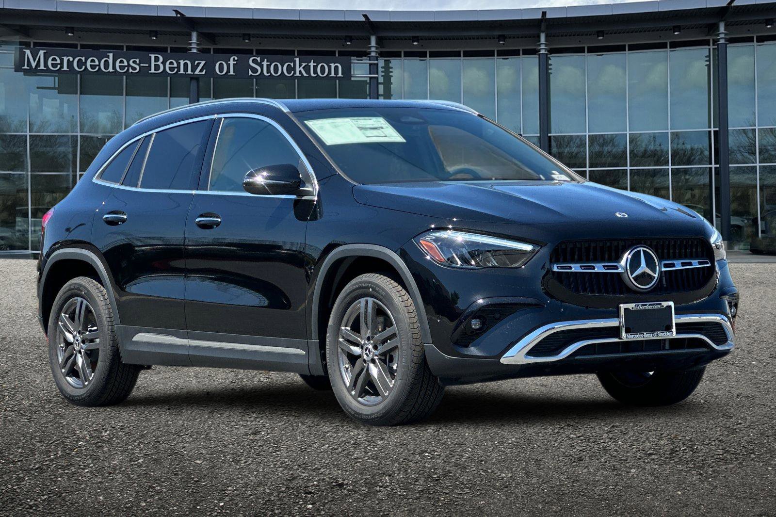 New 2025 Mercedes-Benz GLA 250 250 image 2