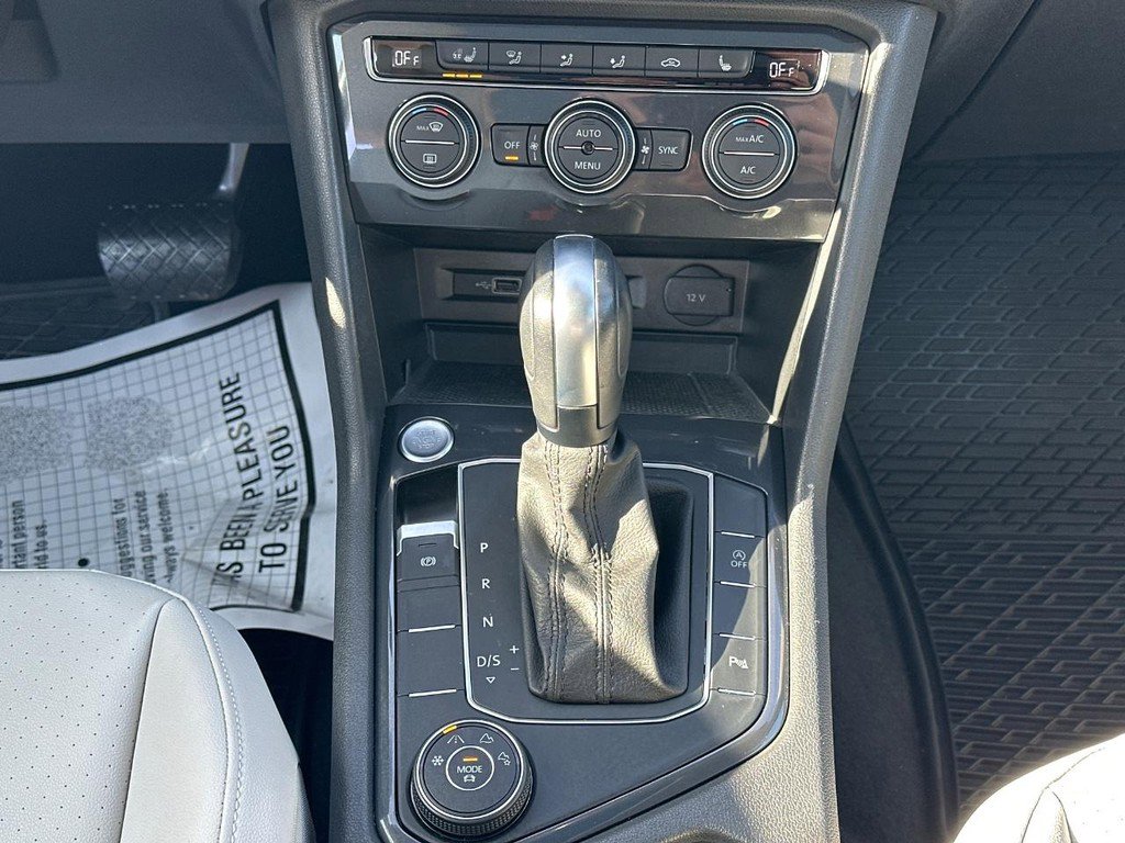 Used 2020 Volkswagen Tiguan SEL image 15