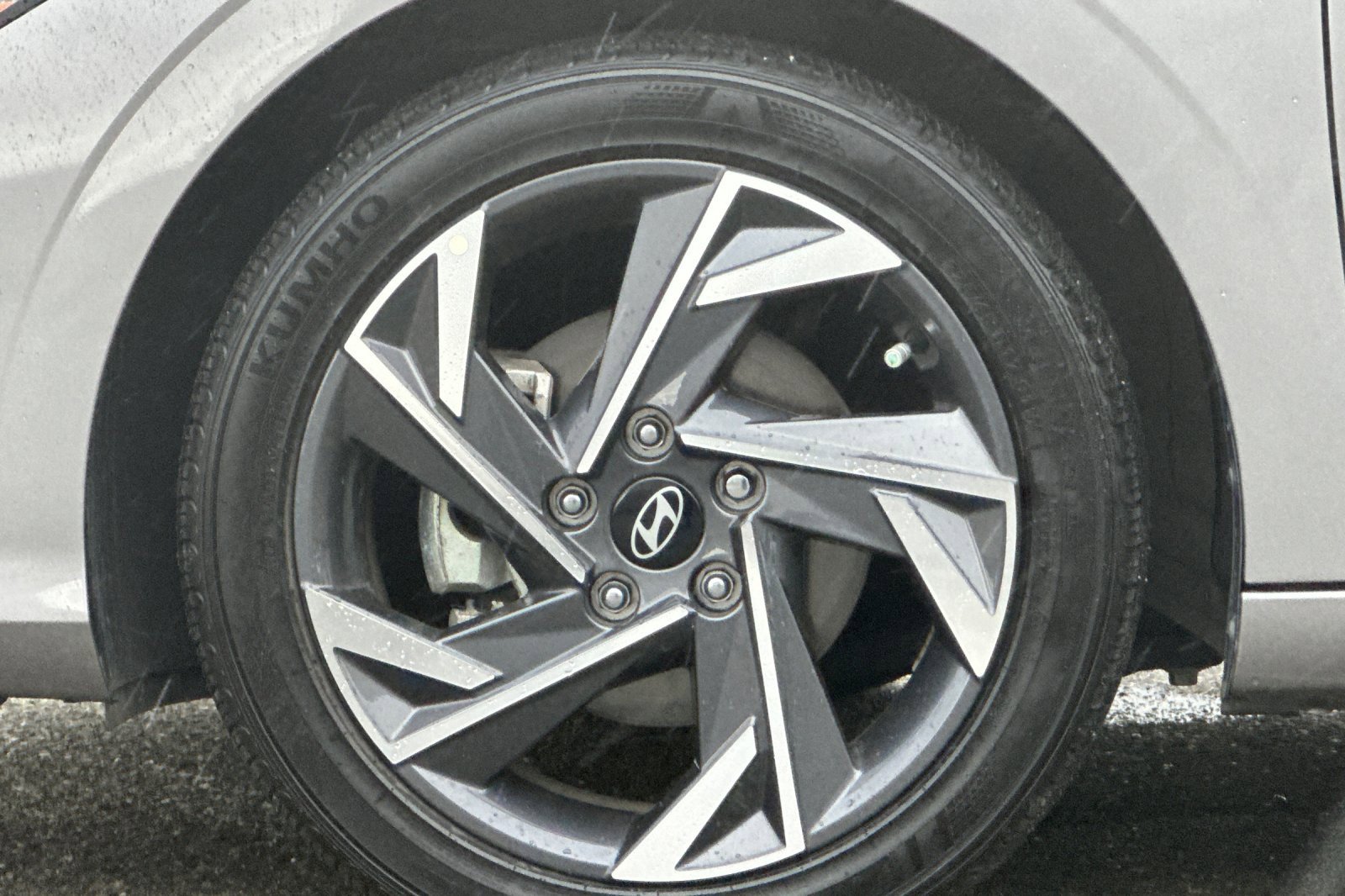 Used 2024 Hyundai Elantra SEL w/ Convenience Package image 29