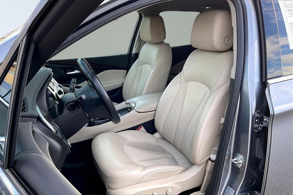 Used 2020 Buick Envision Preferred image 24