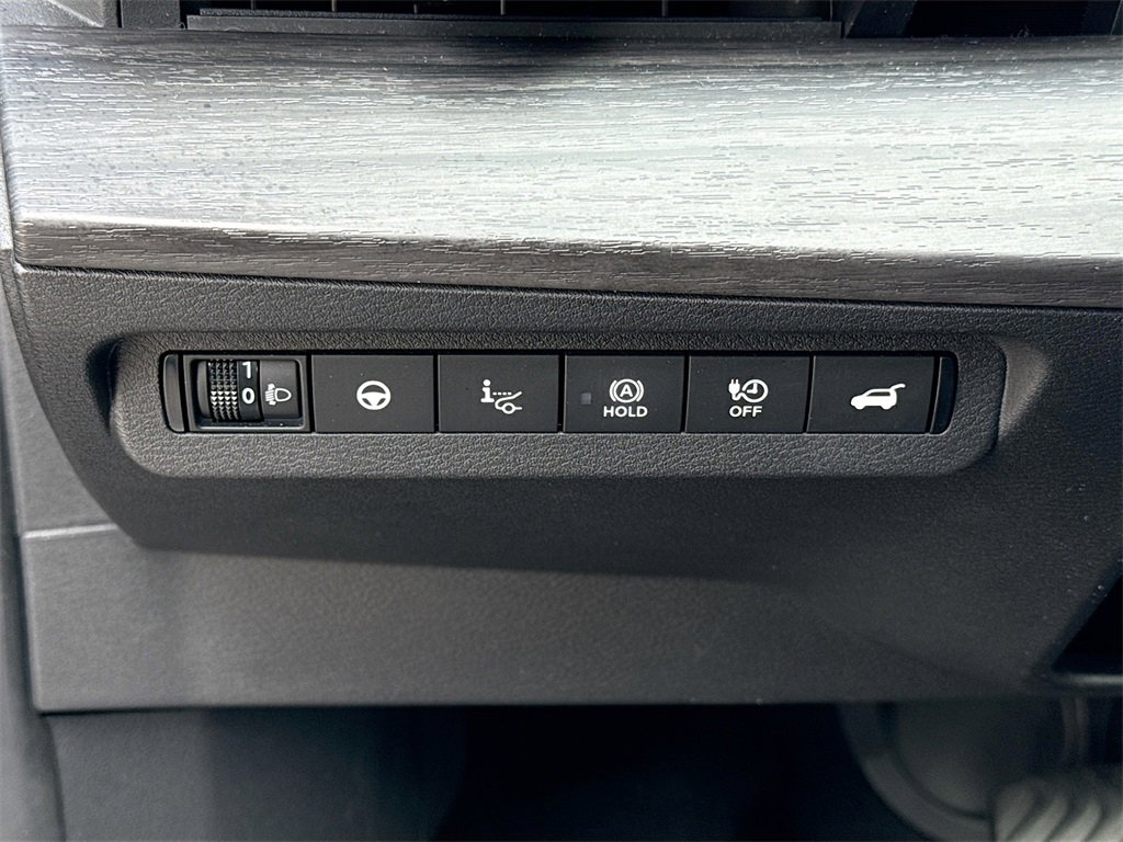 Used 2023 Nissan Ariya FWD image 11