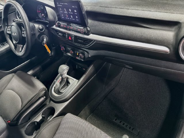 Certified 2024 Kia Forte LXS FWD image 30