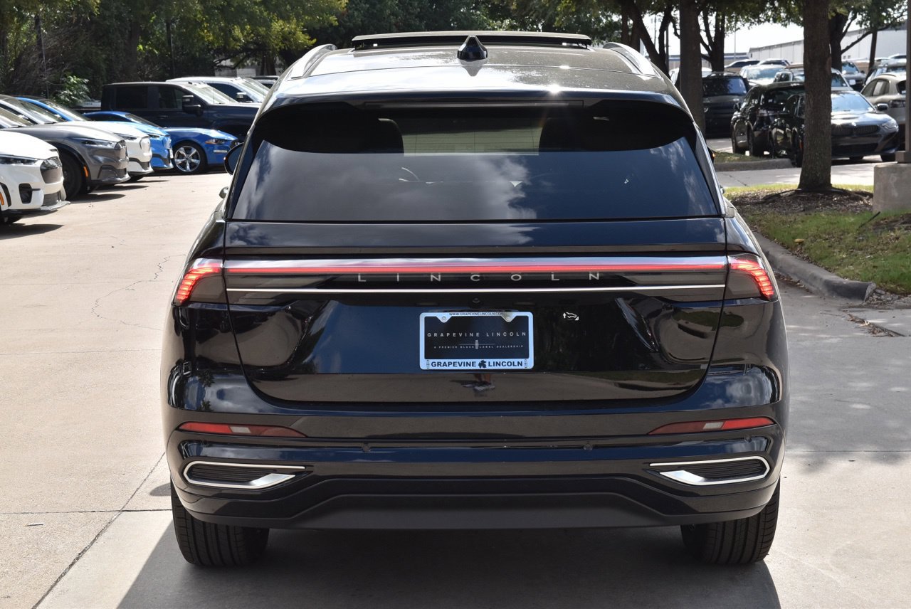 New 2026 Lincoln Nautilus Reserve AWD/4WD image 8