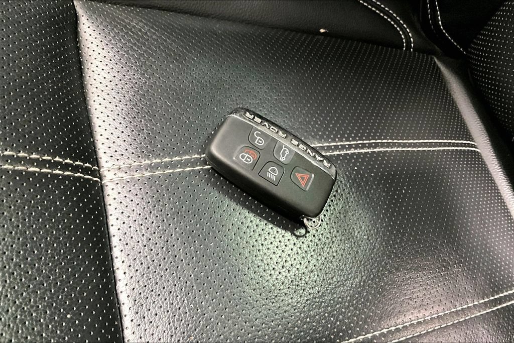 Used 2019 Land Rover Range Rover Velar S AWD/4WD image 10