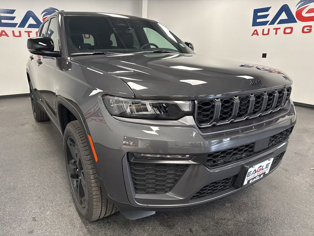 New 2026 Jeep Grand Cherokee Limited AWD/4WD image 2