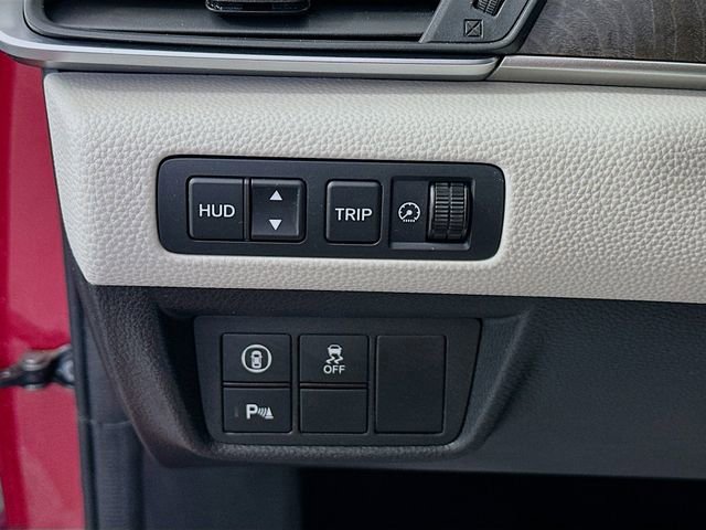 Used 2018 Honda Accord Touring image 10