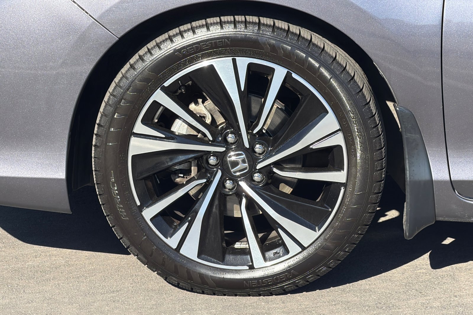 Used 2016 Honda Accord EX-L image 26