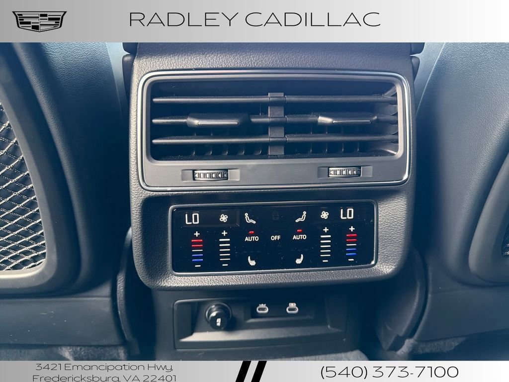 Used 2025 Audi SQ7 Prestige AWD/4WD image 12