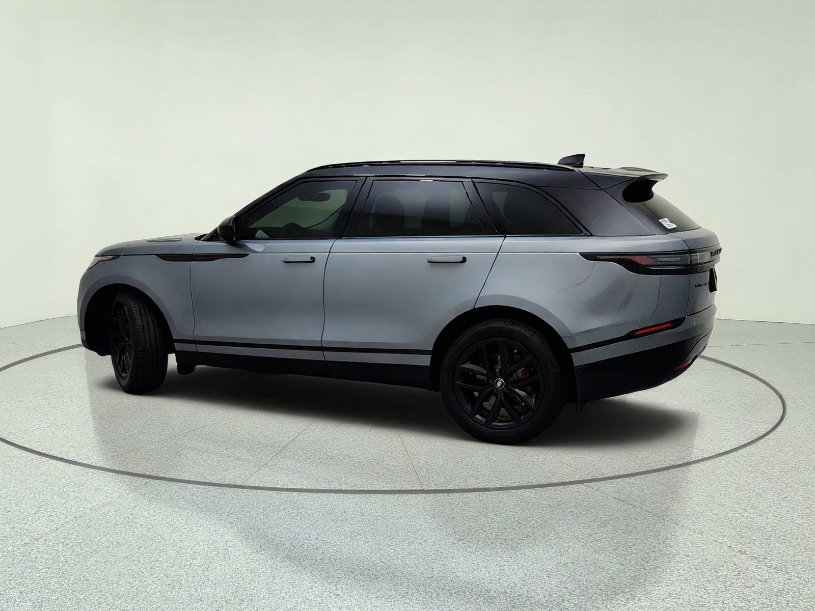 Used 2025 Land Rover Range Rover Velar Dynamic SE AWD/4WD image 17