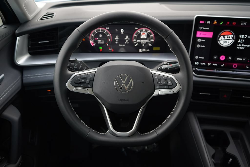 New 2026 Volkswagen Tiguan SE AWD/4WD image 9