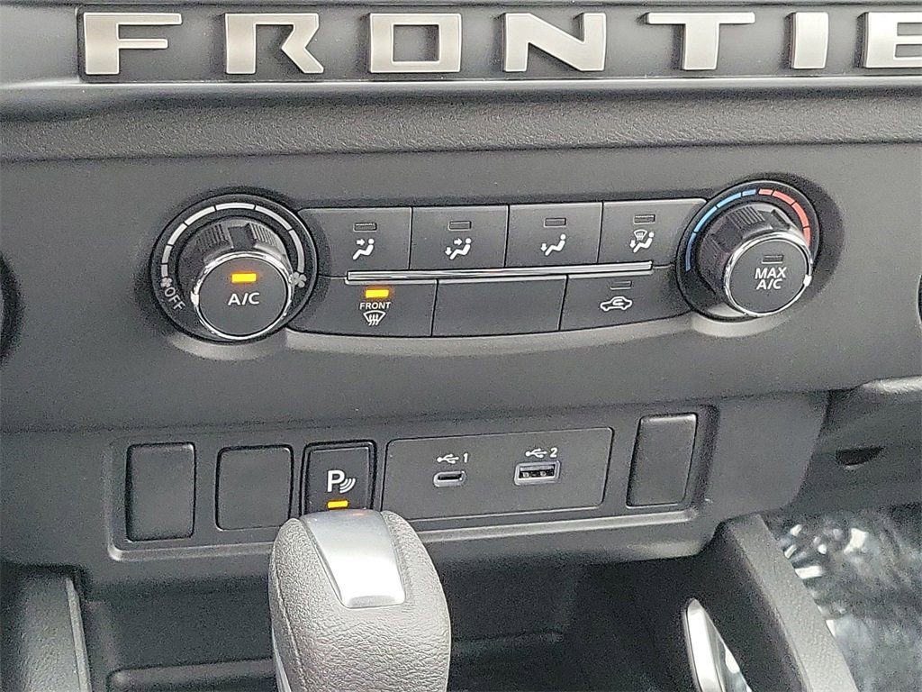 Certified 2025 Nissan Frontier SV RWD image 17