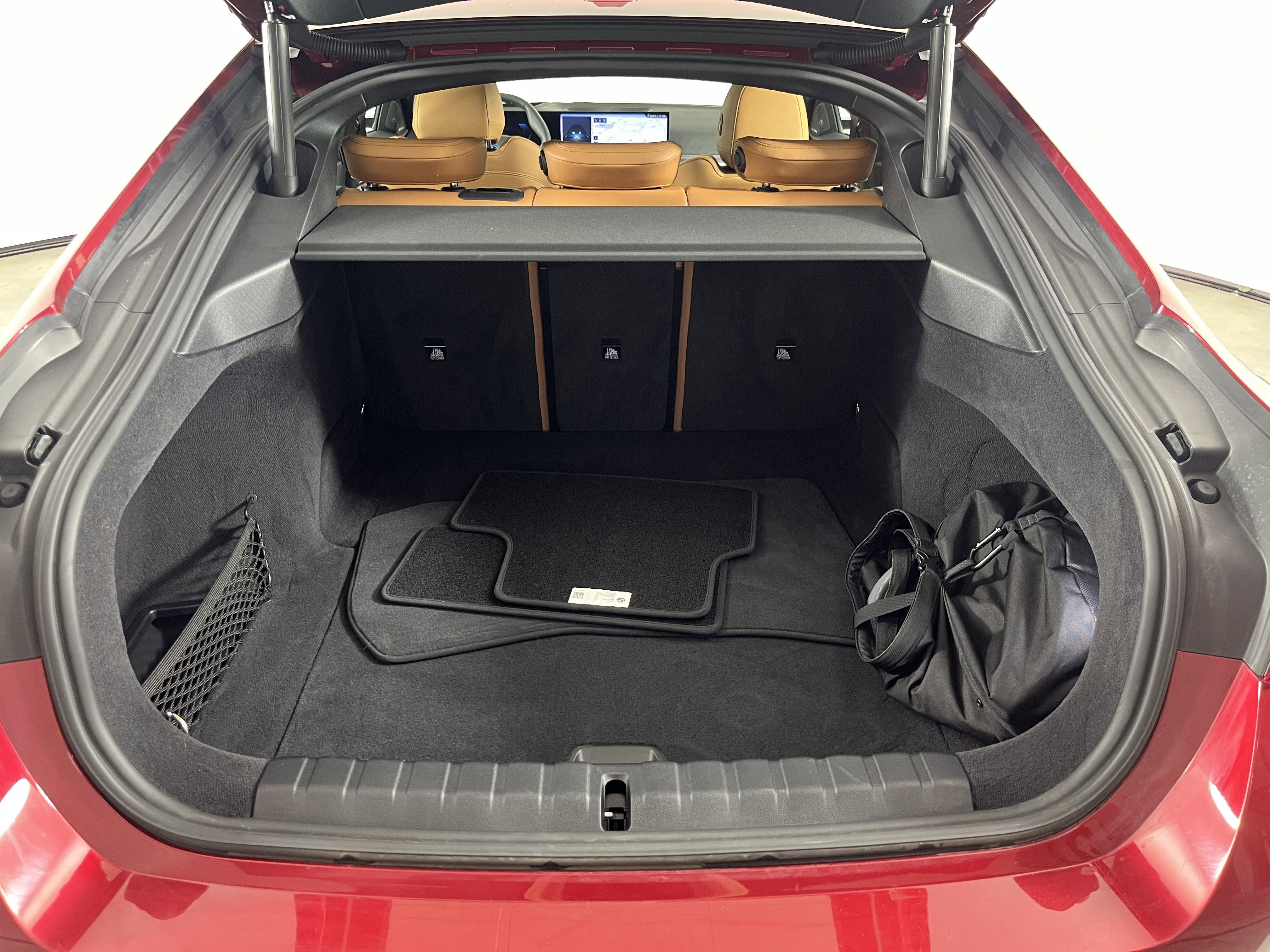 Used 2025 BMW i4 xDrive40i w/ Premium Package image 27