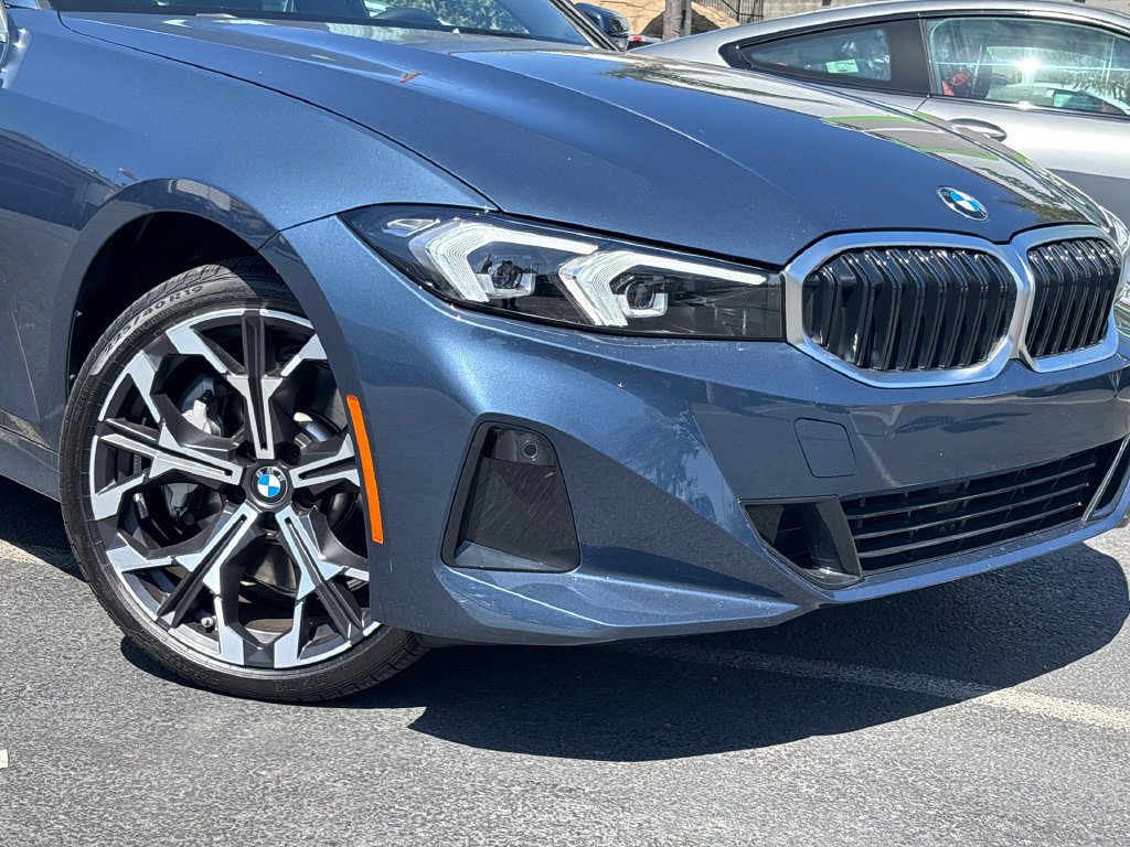 Used 2026 BMW 330i Sedan w/ Convenience Package RWD image 6