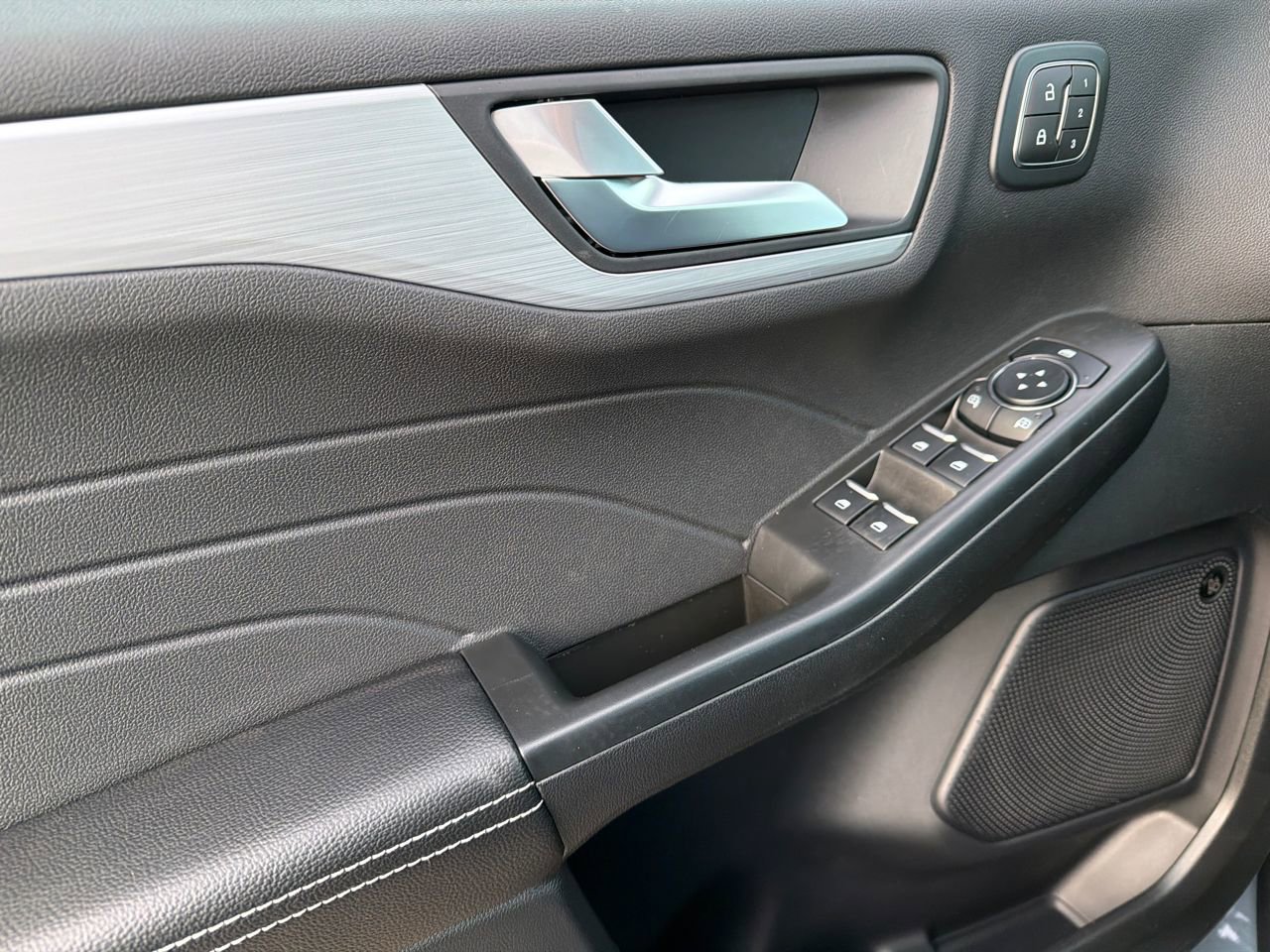 New 2026 Ford Escape Platinum w/ Premium Technology Package image 32