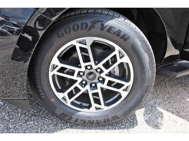 New 2026 Ford Expedition Active RWD image 20