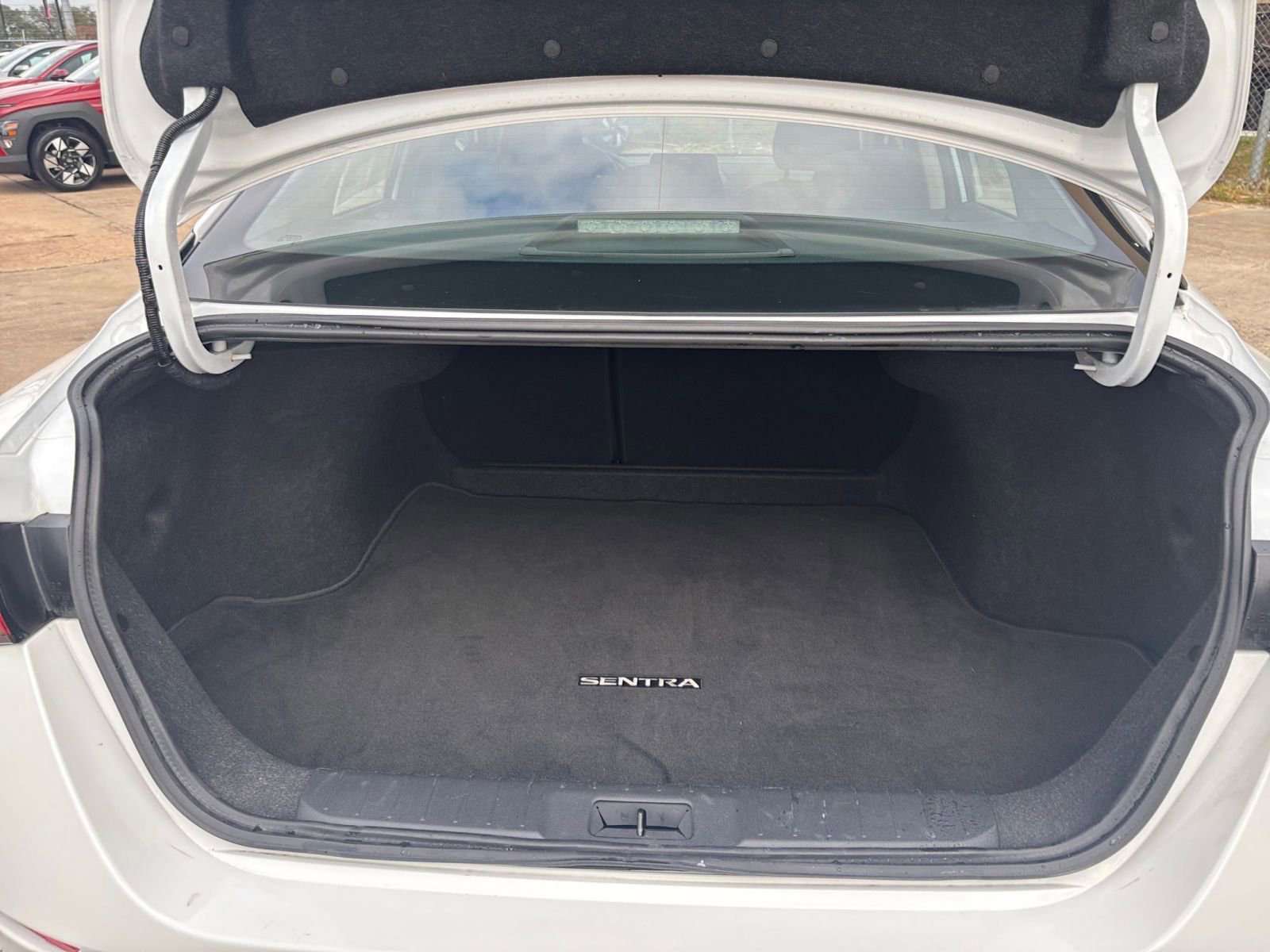 Used 2025 Nissan Sentra SV image 29