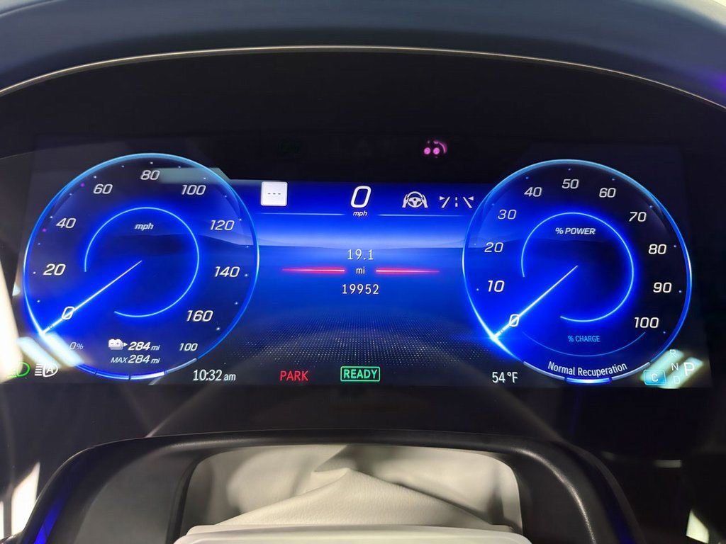 Used 2022 Mercedes-Benz EQS 580 4MATIC Sedan image 15