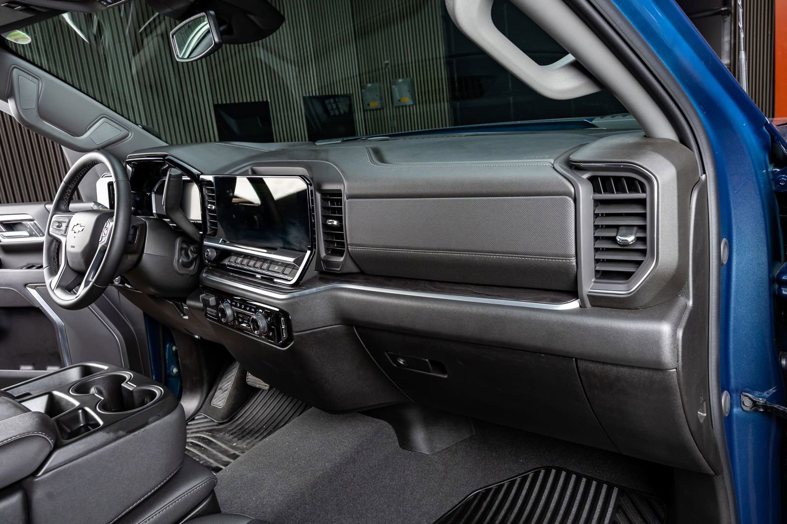 Used 2026 Chevrolet Silverado 3500 LTZ image 16