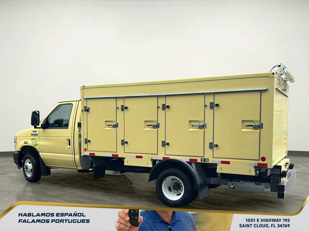 Used 2022 Ford E-450 and Econoline 450 Super Duty image 4