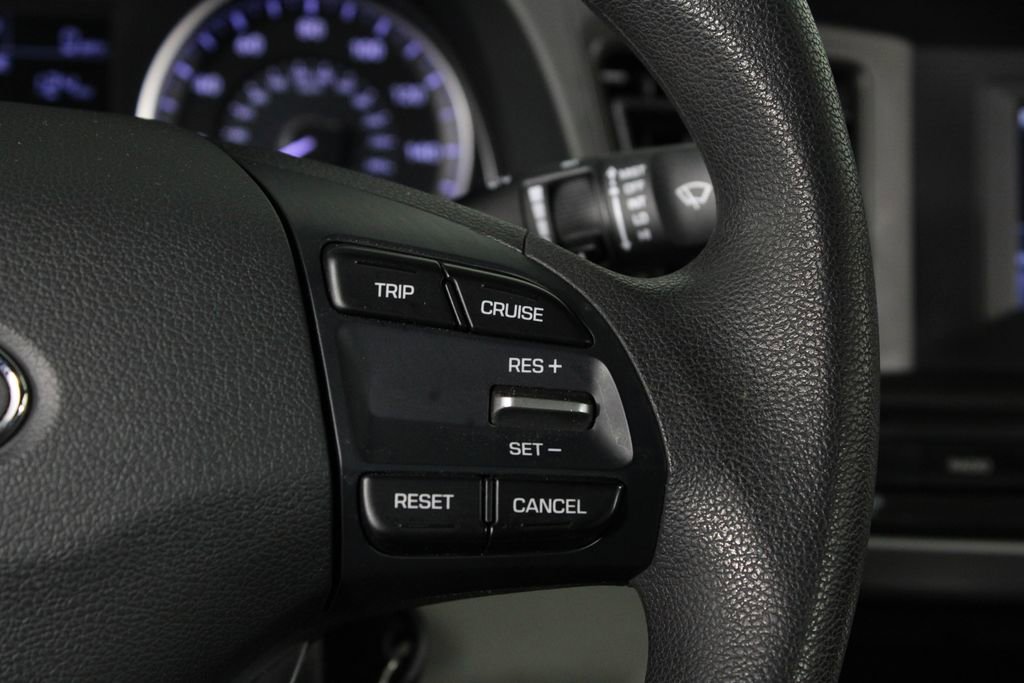 Used 2019 Hyundai Elantra SE image 24