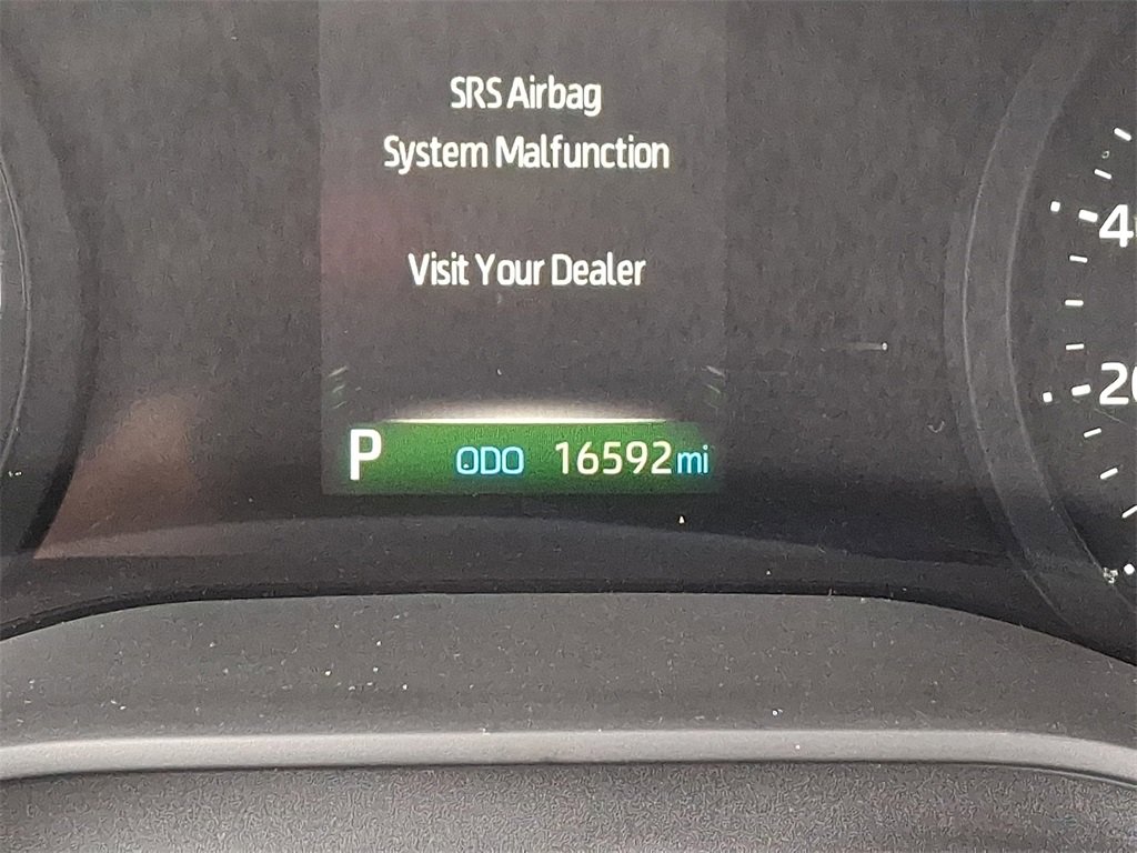 Used 2022 Toyota Sienna LE image 18