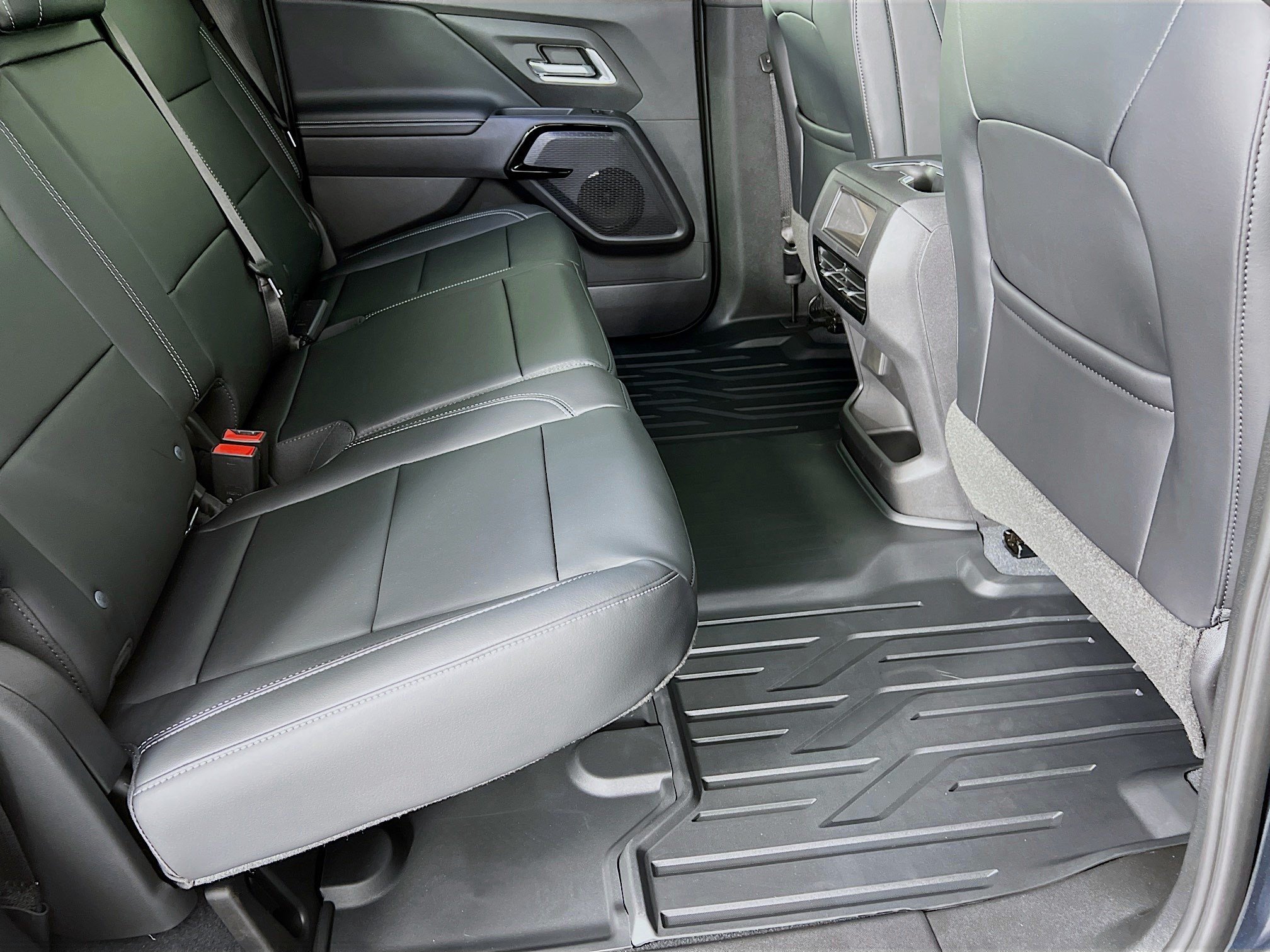 New 2026 Chevrolet Silverado EV LT AWD/4WD image 23