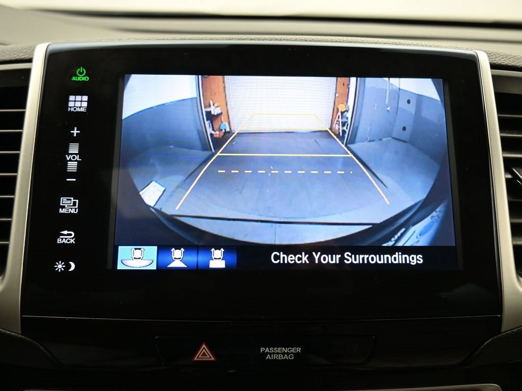Used 2016 Honda Pilot Touring image 19