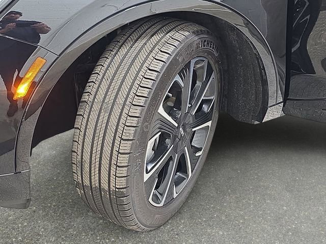 Certified 2025 Lincoln Nautilus Reserve AWD/4WD image 29