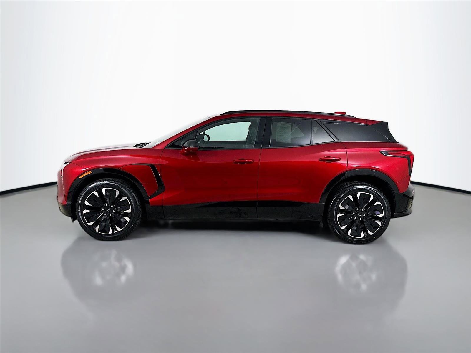 Used 2025 Chevrolet Blazer EV RS image 5