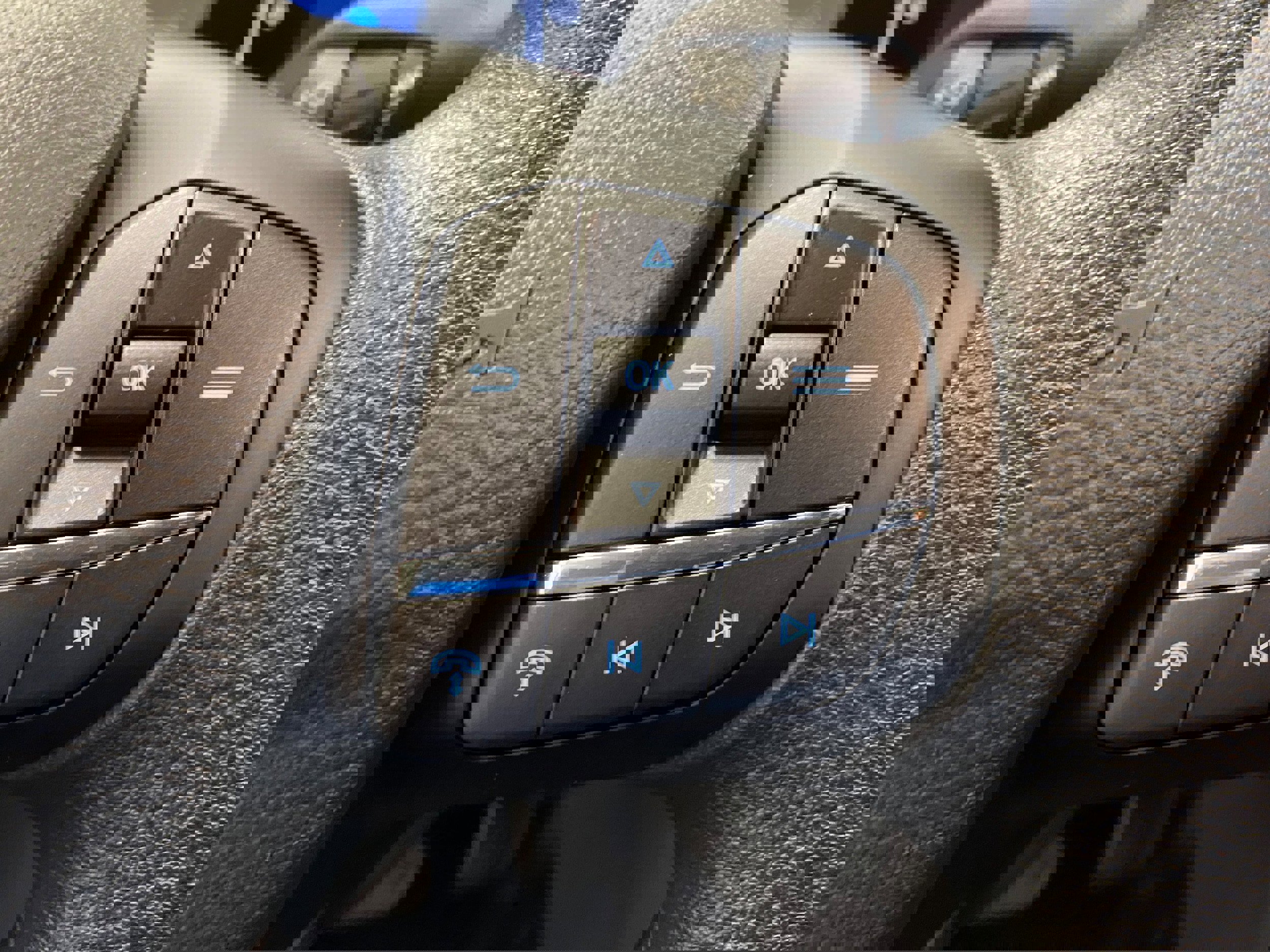 New 2026 Ford Transit 250 148 Medium Roof Extended AWD w/ Exterior Upgrade Package image 19