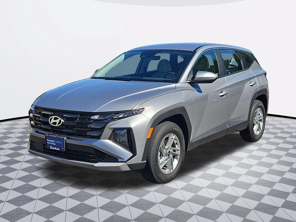 Used 2025 Hyundai Tucson SE AWD/4WD image 2