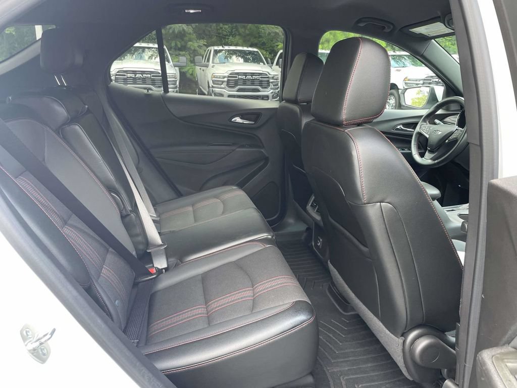 Used 2024 Chevrolet Equinox RS FWD image 19