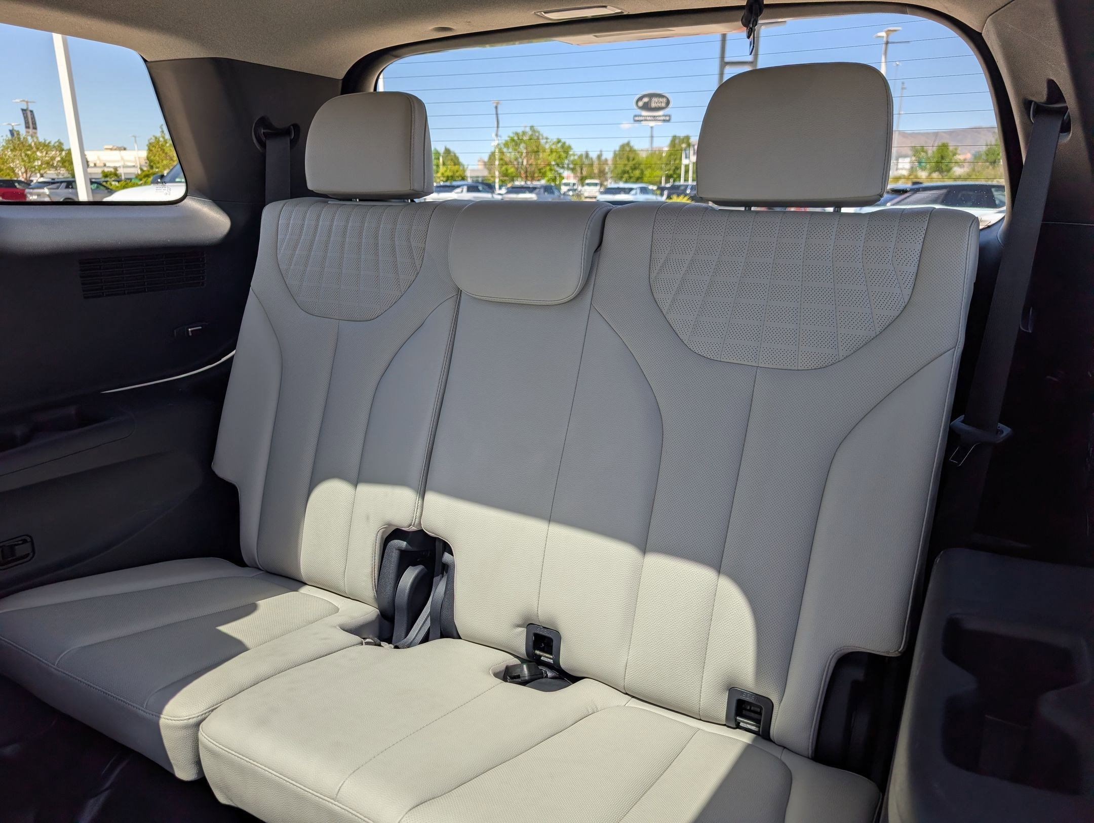 Used 2024 Hyundai Palisade Limited AWD/4WD image 35