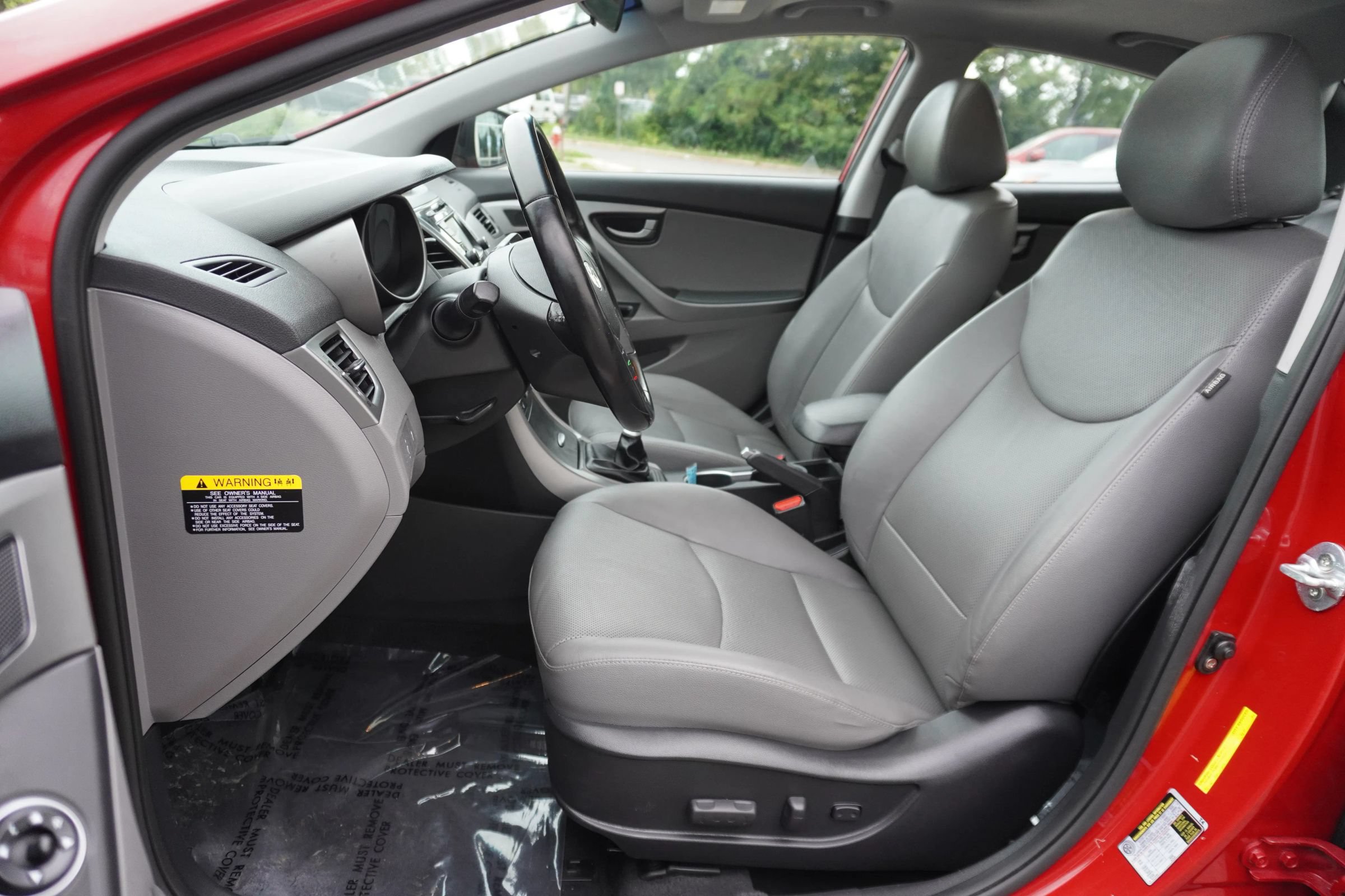 Used 2015 Hyundai Elantra Sport FWD image 9
