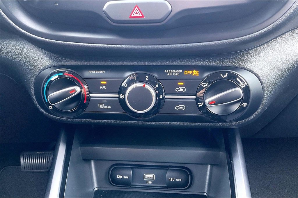 Certified 2022 Kia Soul LX w/ Technology Package image 31