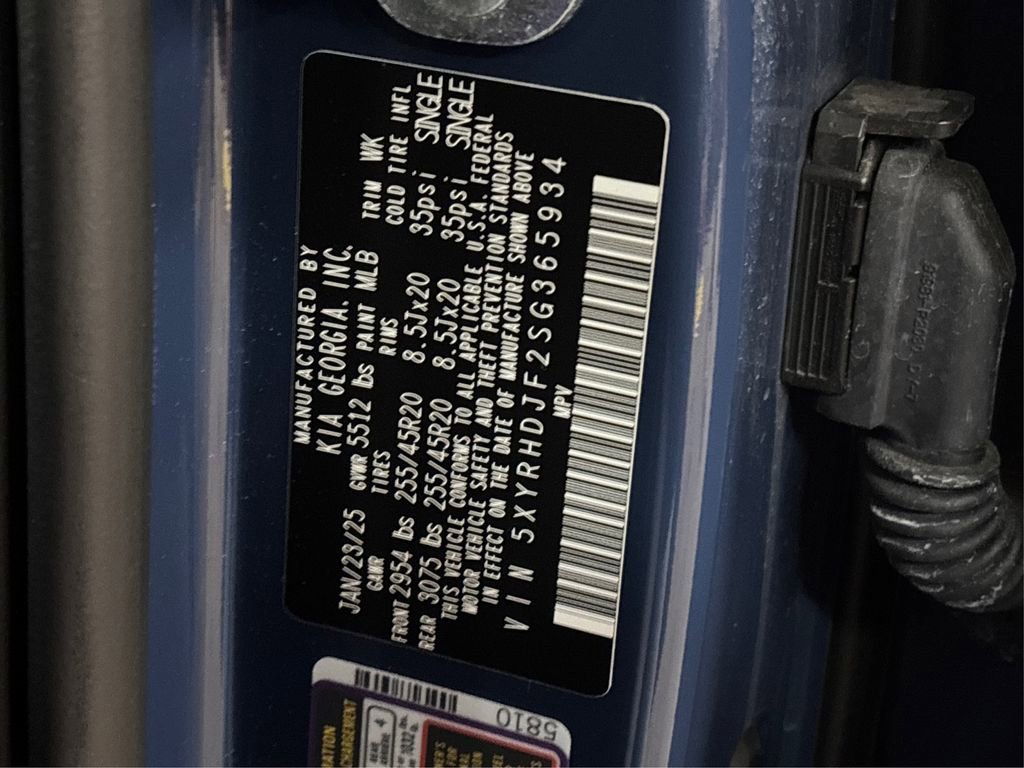 Certified 2025 Kia Sorento EX w/ Panoramic Sunroof Package image 15