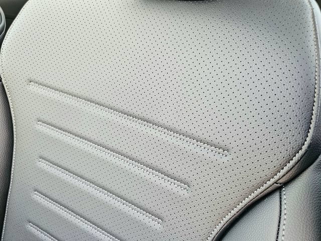 New 2026 Mercedes-Benz GLC 300 4MATIC image 17