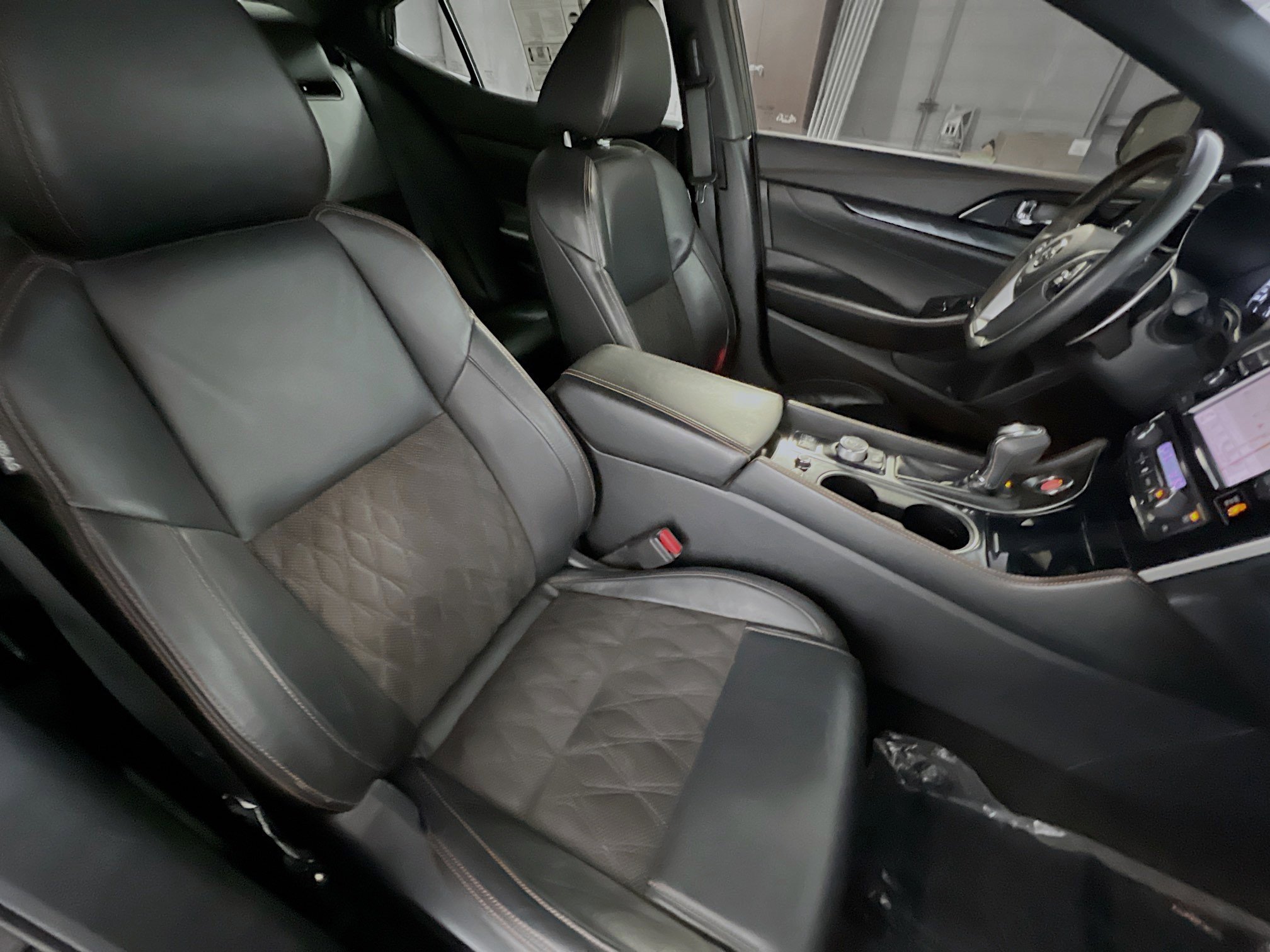 Used 2019 Nissan Maxima SR w/ Premium Package image 31