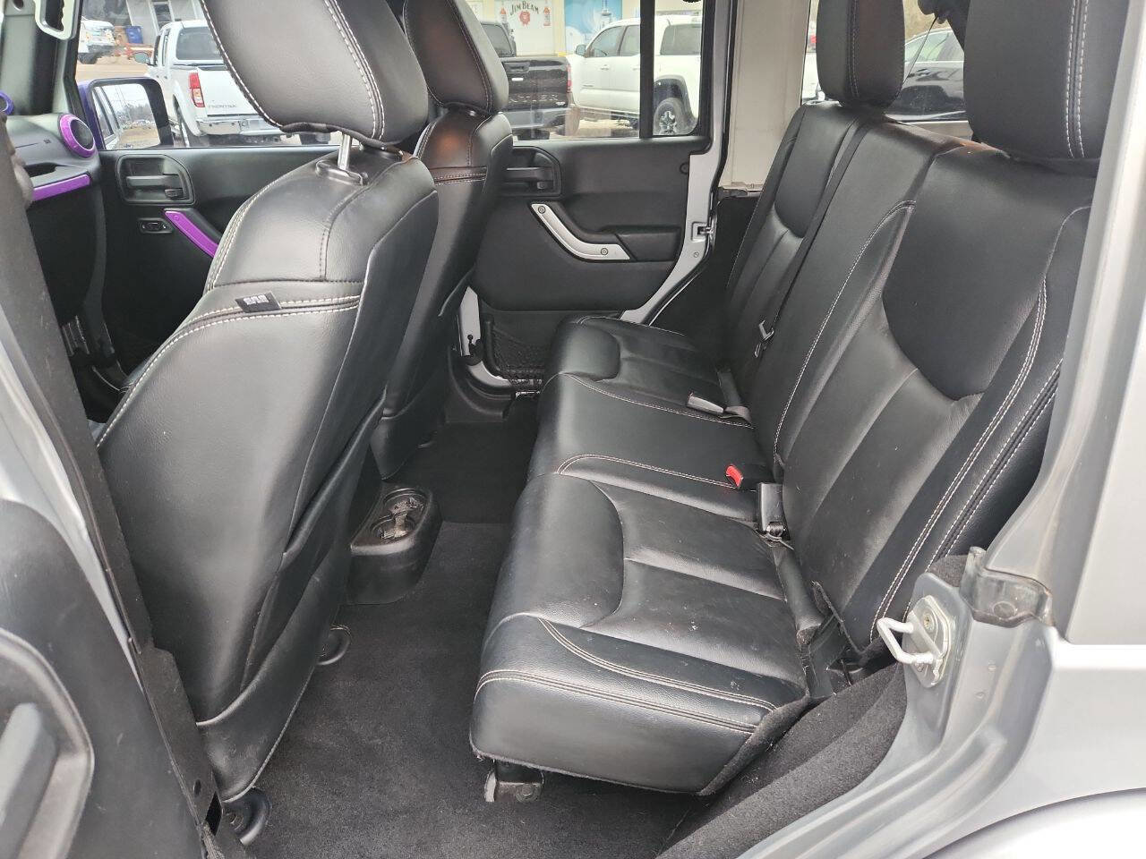 Used 2014 Jeep Wrangler Unlimited Sahara w/ Max Tow Package image 17